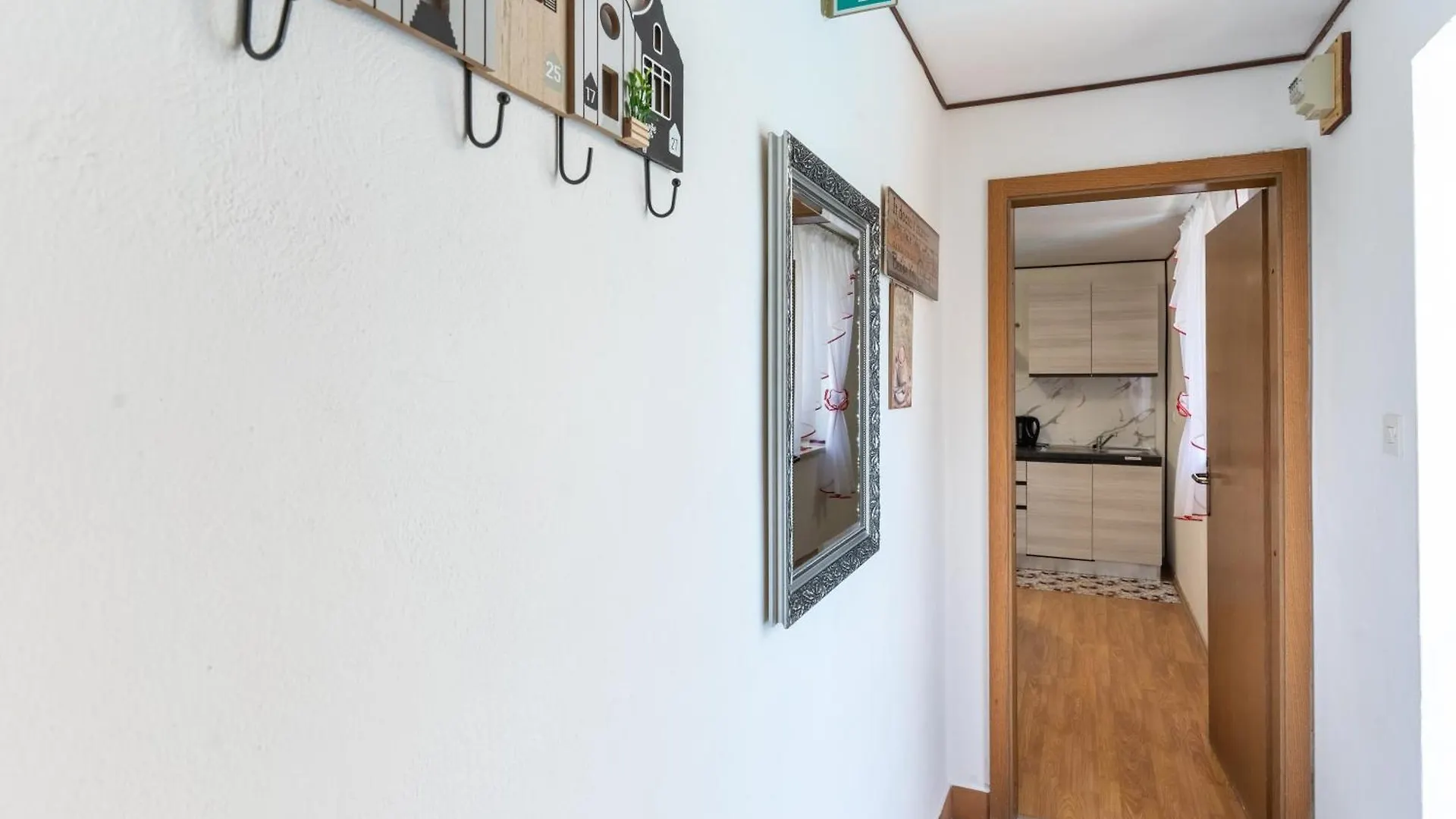 Apartmani Medena, ツレス